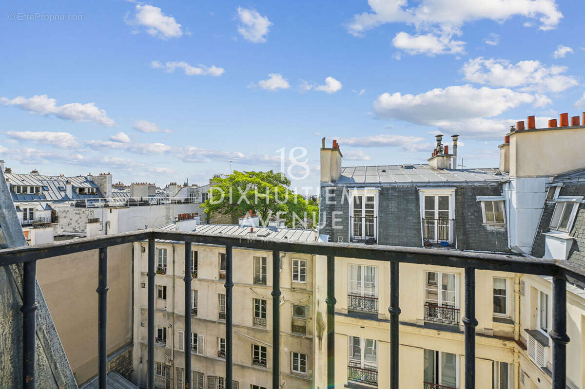 Appartement à PARIS-18E