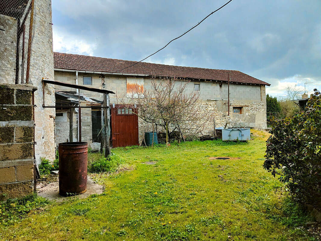 Maison à CUHON