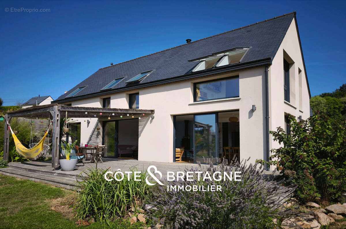 Maison contemporaine vue mer a loguivy-de-la-mer - ploubazlanec  réf : 2026155 - photo 10