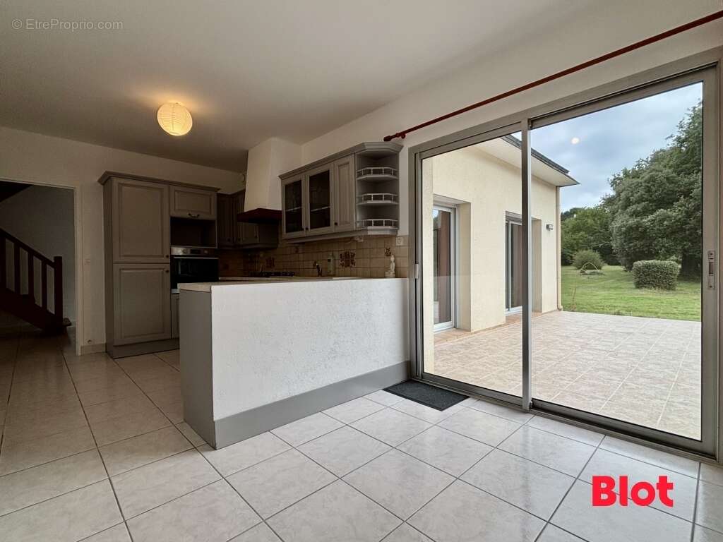 Maison à LA TURBALLE