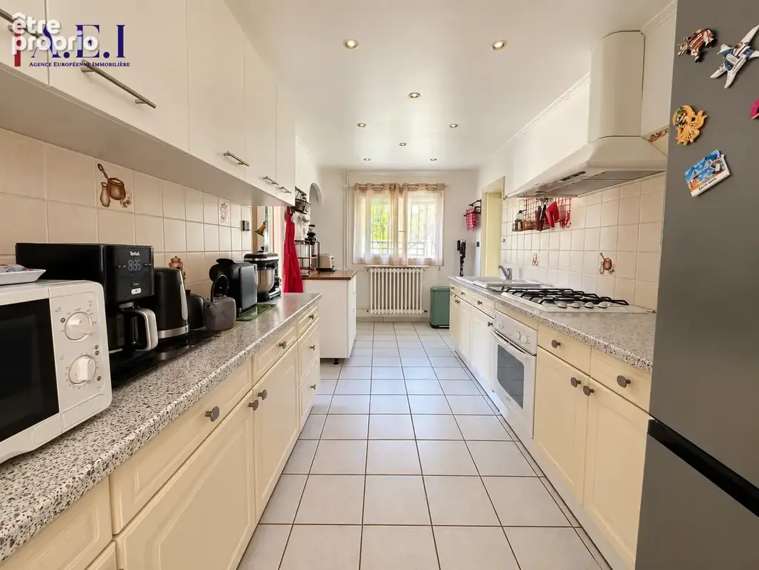 Maison de plain pied avec garage - photo 12