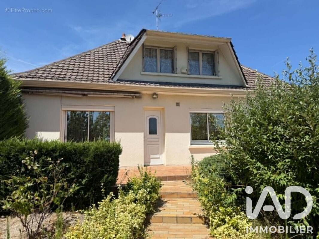 Maison 108 m² à Ingre  - photo 1