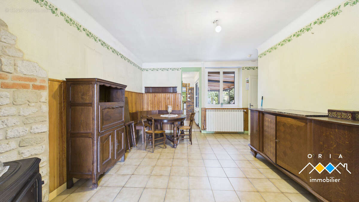 Maison à REMEREVILLE