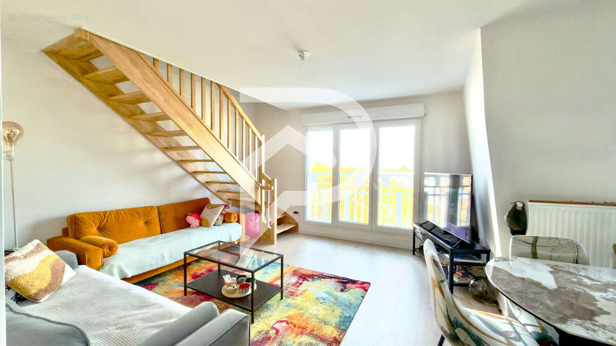 Appartement à LE BLANC-MESNIL