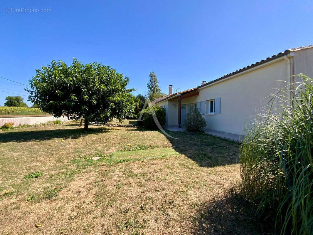 Maison Saint Simon De Bordes 170 m2 - photo 10