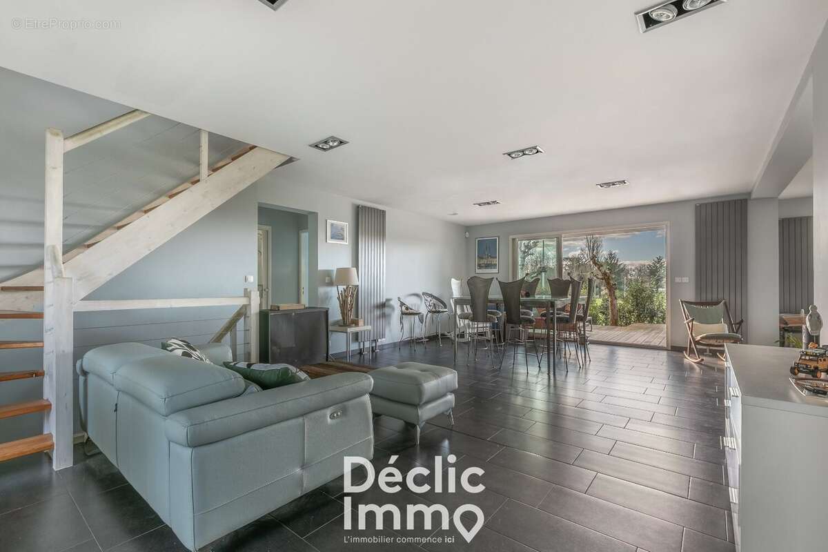 Maison à CARIGNAN-DE-BORDEAUX