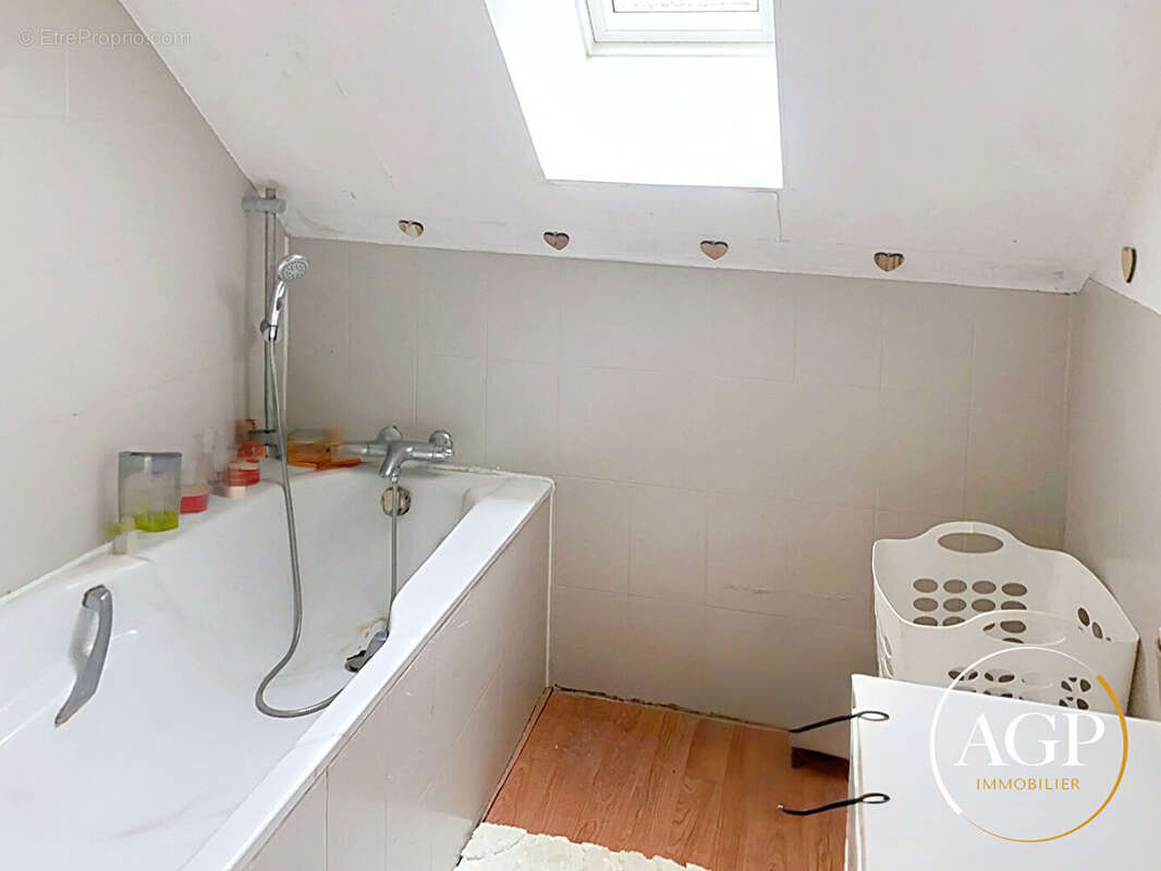 Maison ancienne, 3 chambres, Grange - photo 6