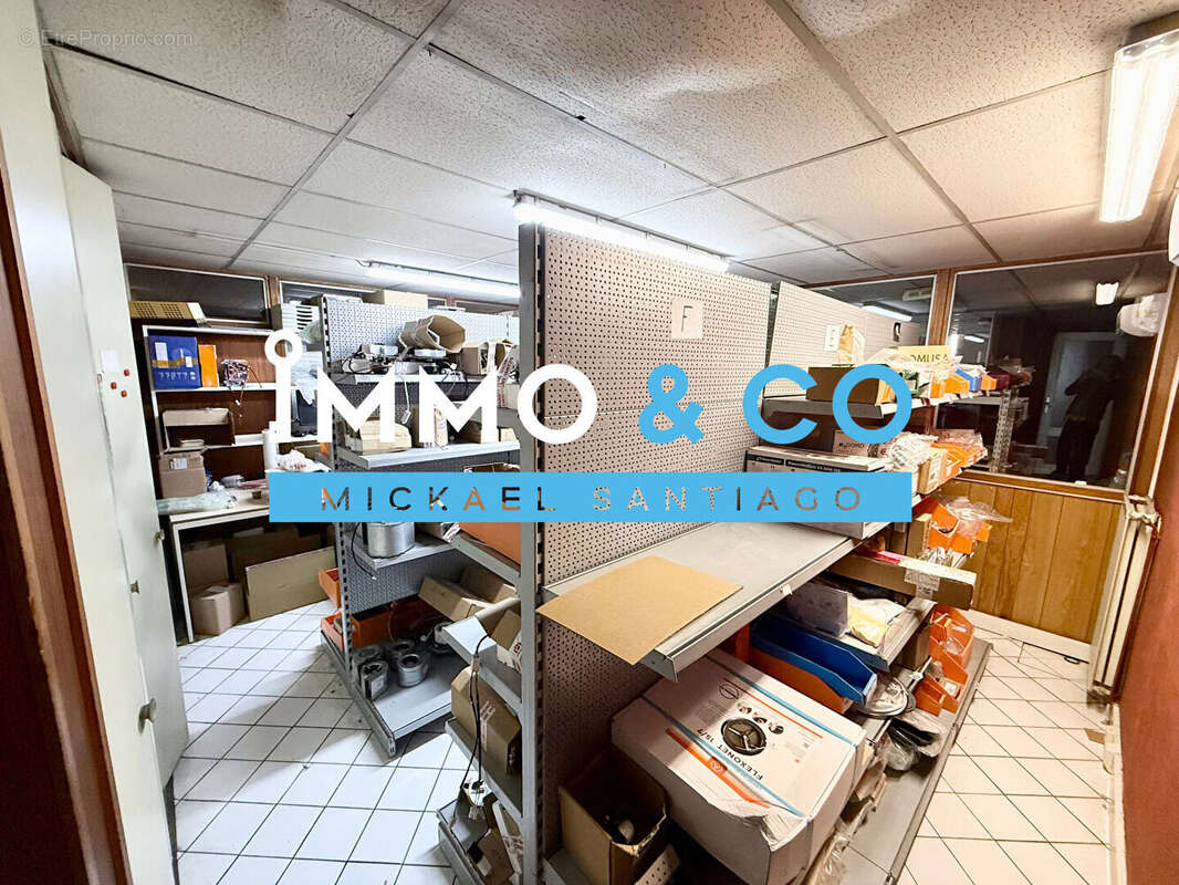 Commerce à PORTES-LES-VALENCE