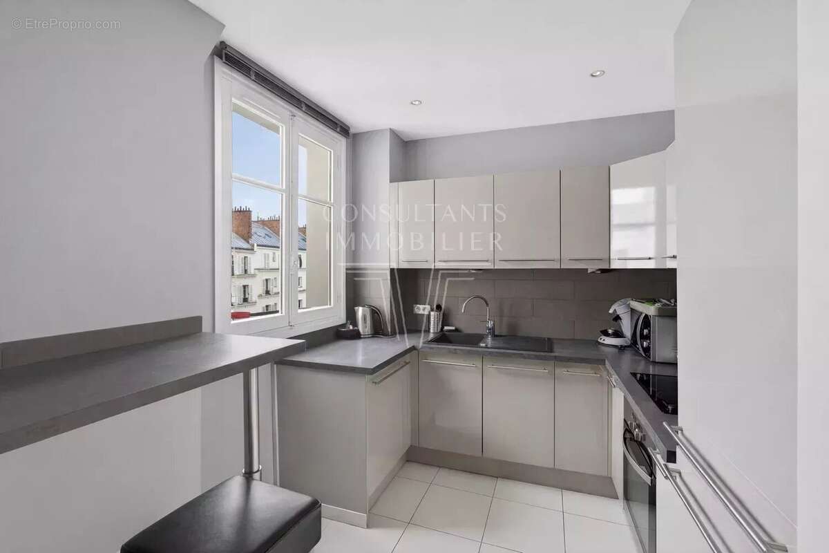 Appartement à NEUILLY-SUR-SEINE