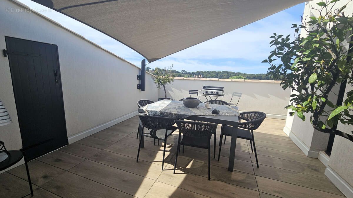 Appartement à SANARY-SUR-MER