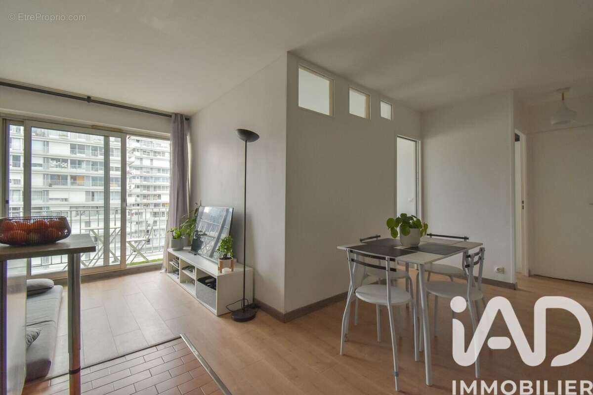 Photo 3 - Appartement à PUTEAUX
