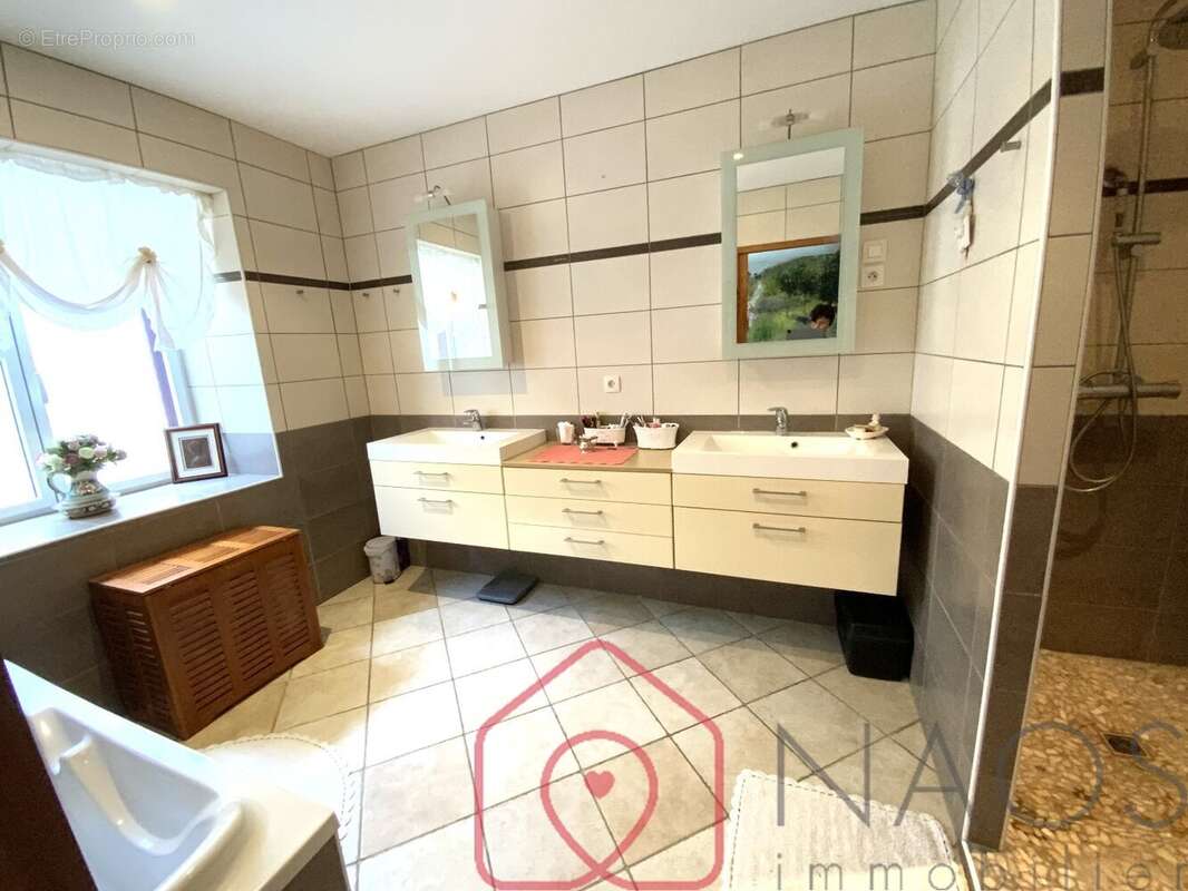 Maison à GRANDCHAMPS-DES-FONTAINES