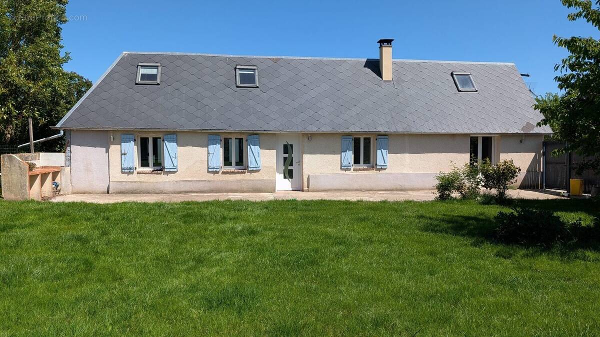 Maison à LE NOYER-EN-OUCHE