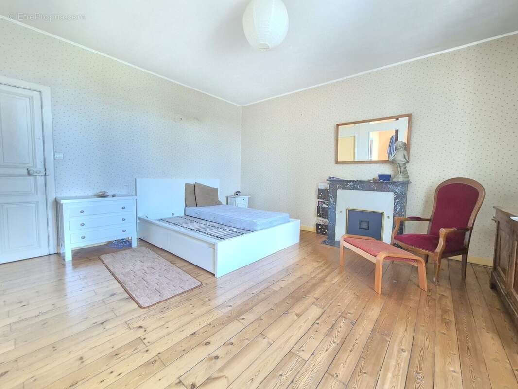 Maison 246 m² à Cande  - photo 6