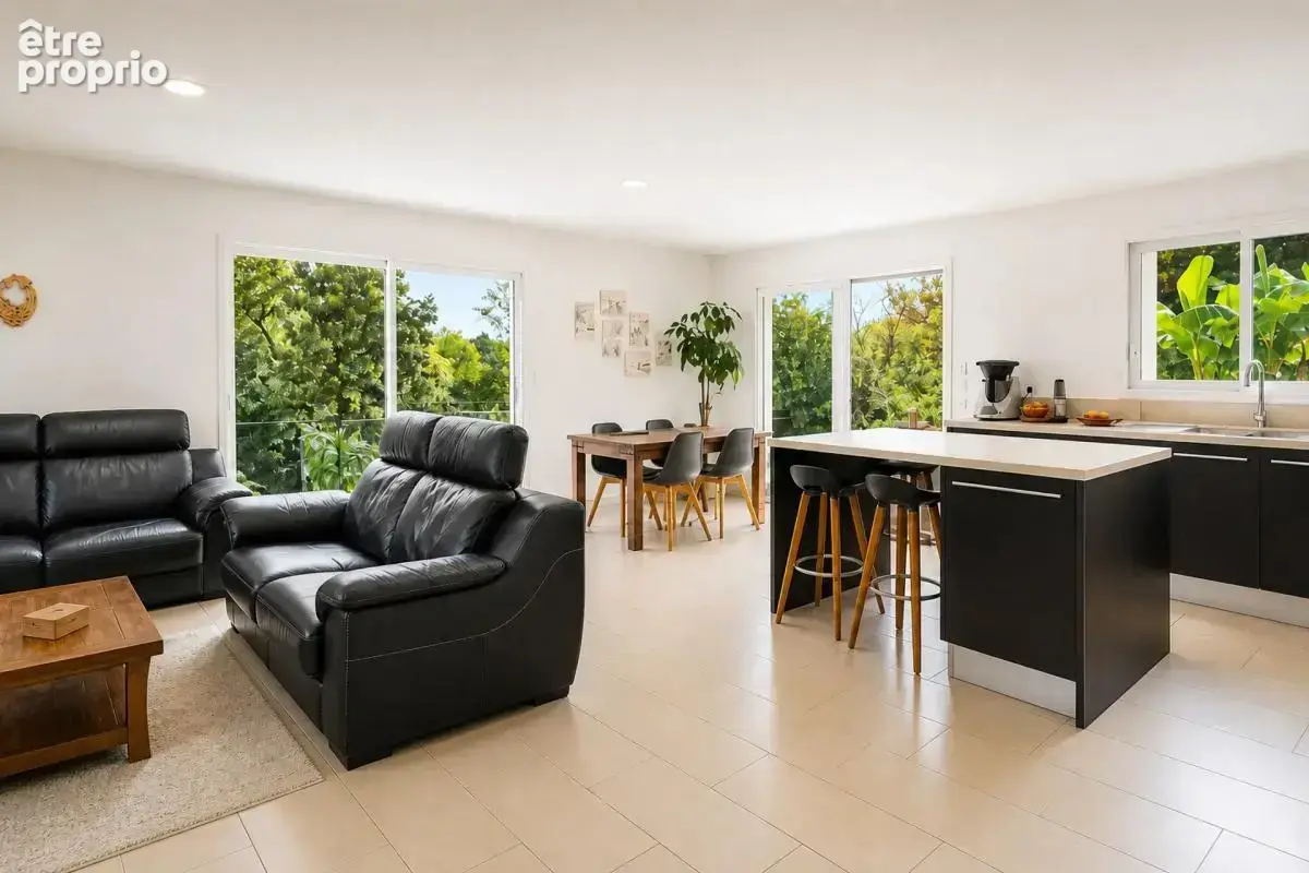Maison de plain-pied avec piscine et espace indépendant de 97 m2 - photo 3