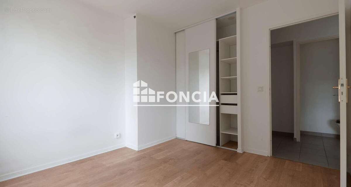 Appartement à PRINGY