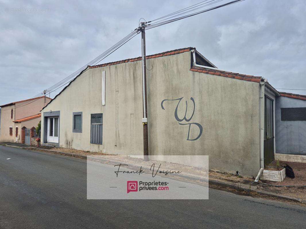 A VENDRE à Rochetrejoux, atelier de 173 m2 env - photo 10