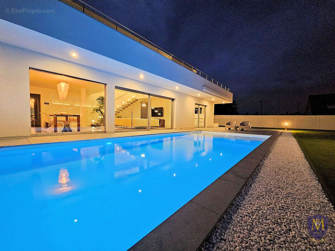 Attenschwiller au calme villa d'exception aux prestations haut de gamme de 260 m2 avec piscine - photo 20