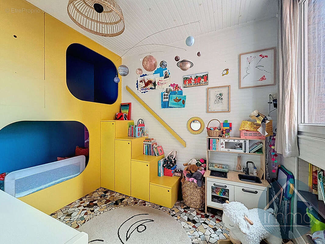 Appartement à ASNIERES-SUR-SEINE