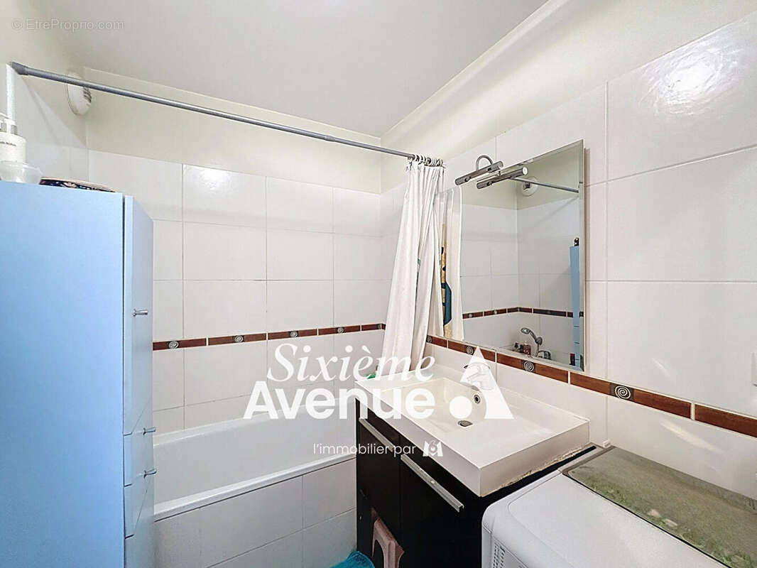 Appartement à DECINES-CHARPIEU