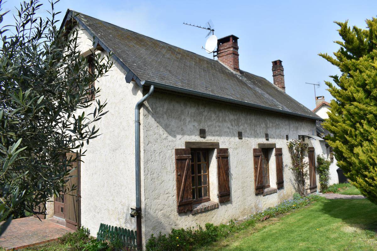 Maison à CORMEILLES