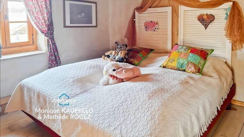 Maison à VOLLORE-VILLE