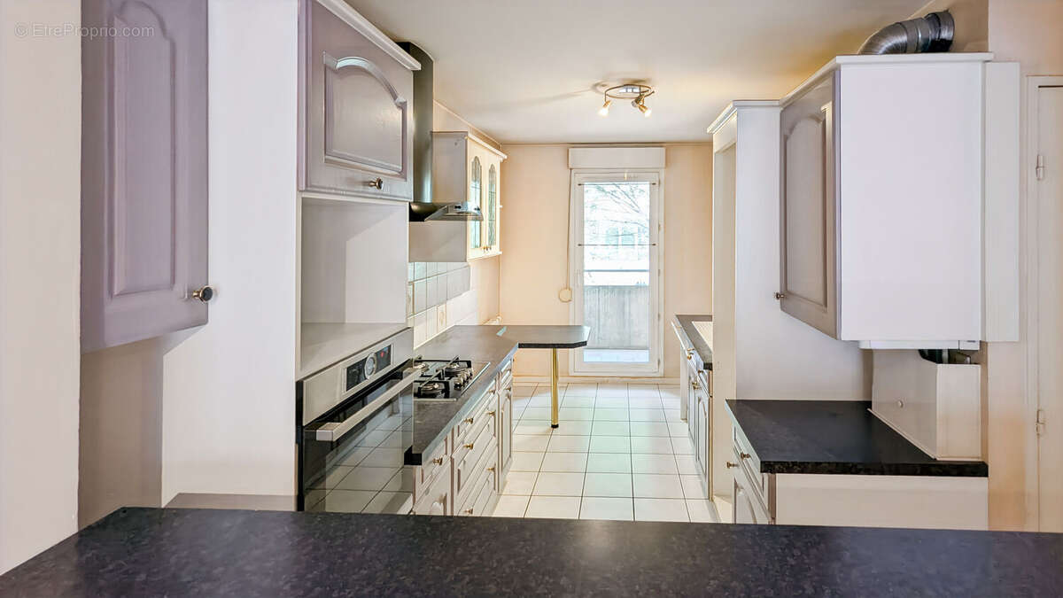 Appartement 75 m² à Villeurbanne  - photo 5