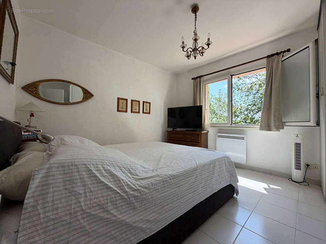 LA GAUDE VILLAGE - Maison individuelle 5 Pièces avec PISCINE - photo 7
