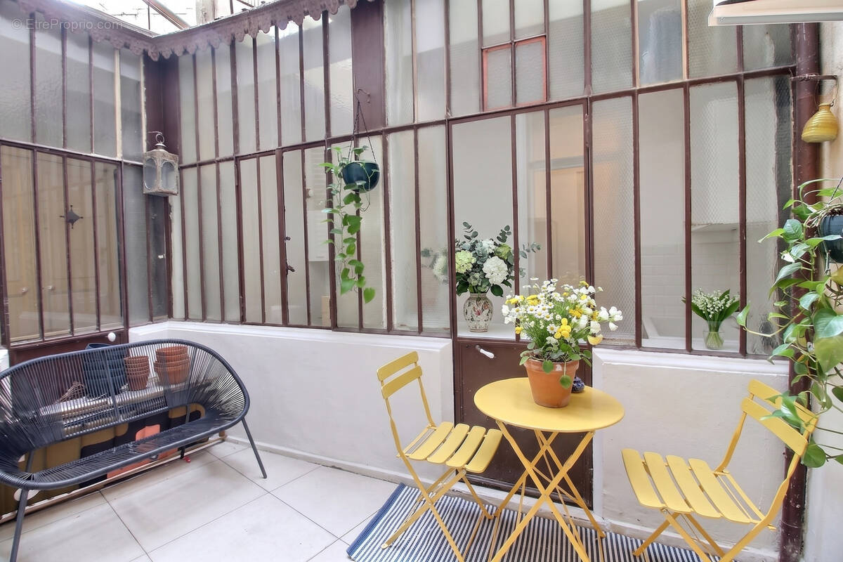 Appartement à MARSEILLE-1E