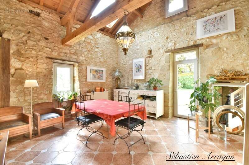 Maison de caractère à vendre 5 pièces  (47) - photo 7