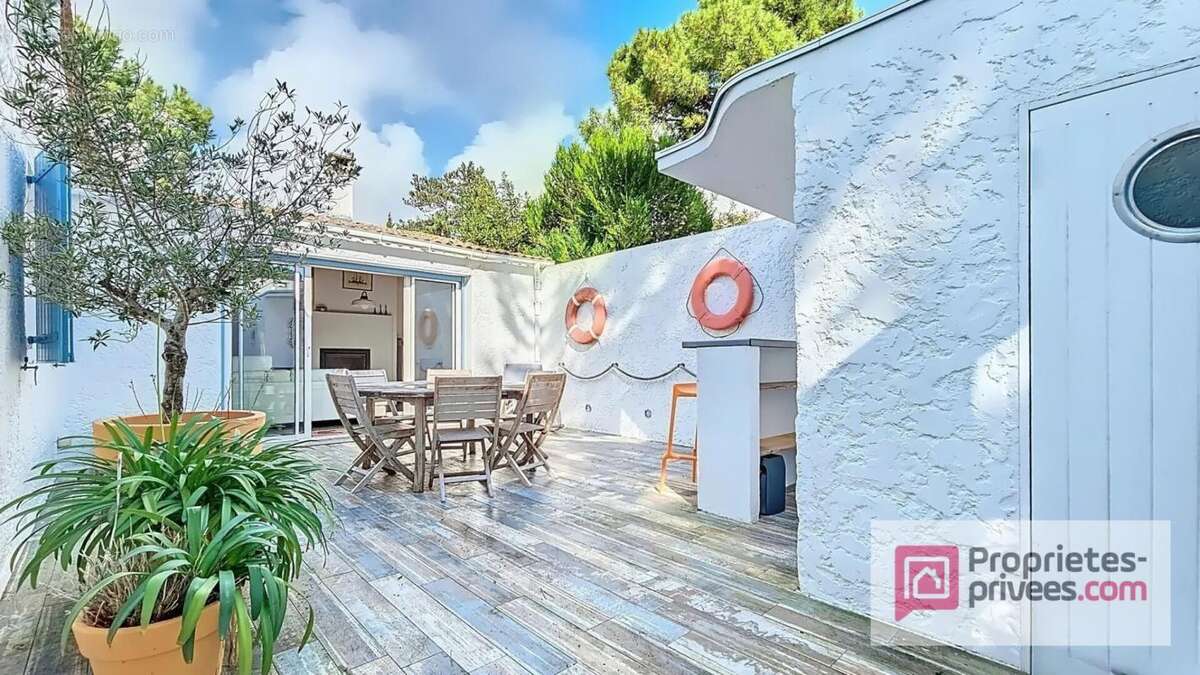 Maison à LES MATHES