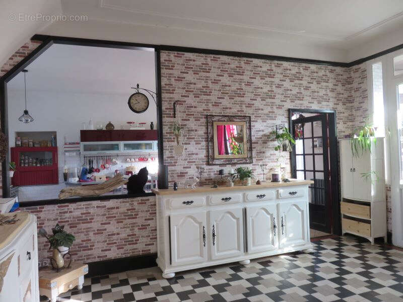 Maison à MEUSNES
