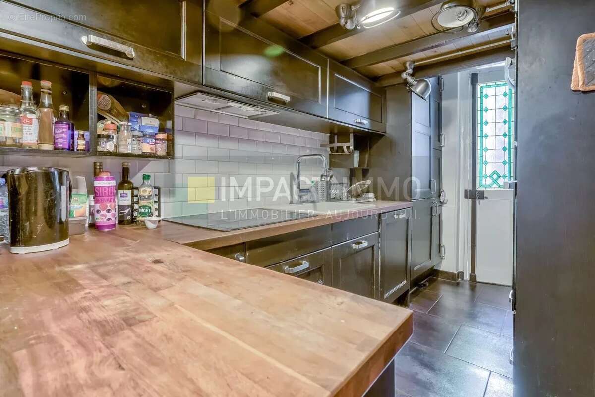 Appartement à PARIS-18E