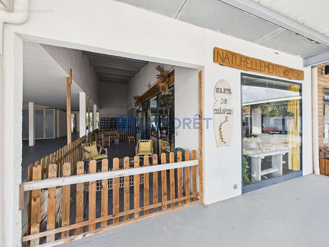 Commerce à GROSSETO-PRUGNA