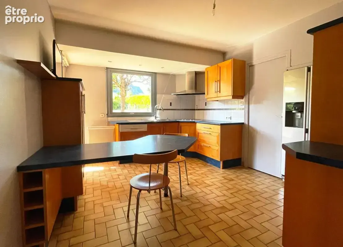 Maison Montfort Sur Meu , 8 pièces, 153 m2 - photo 2