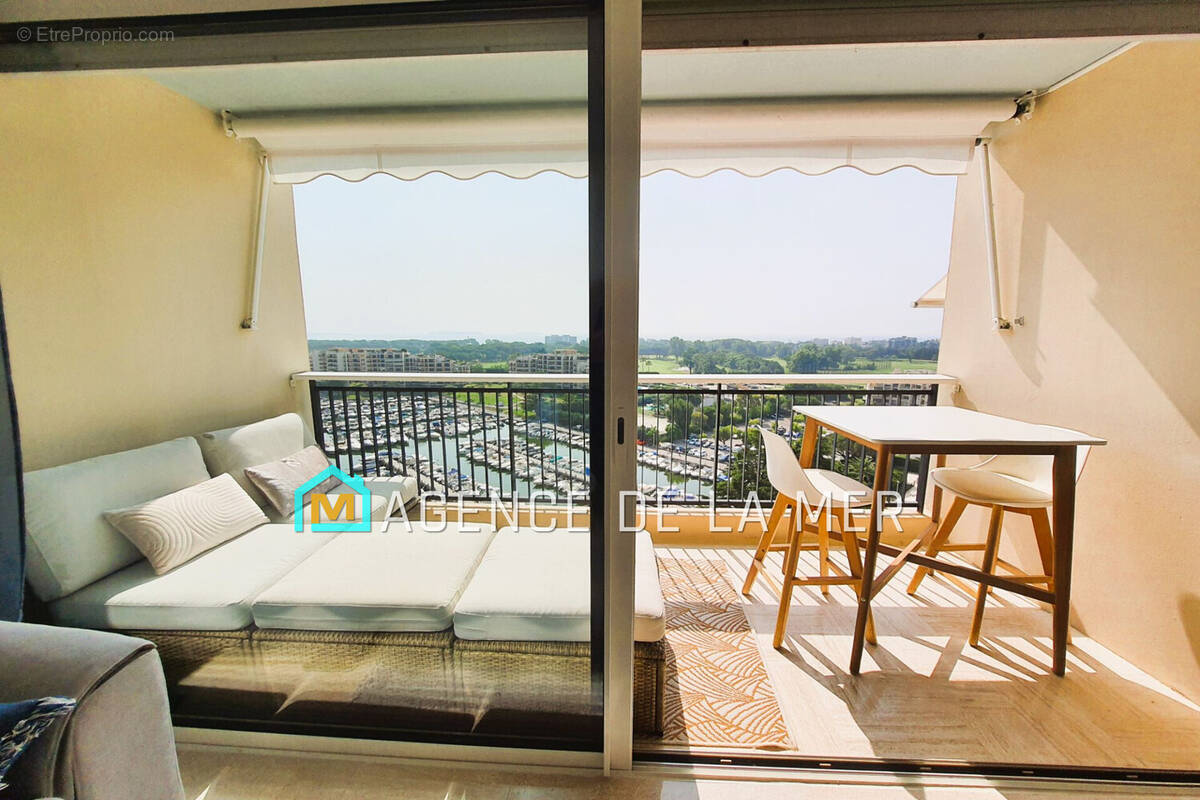 Appartement à MANDELIEU-LA-NAPOULE