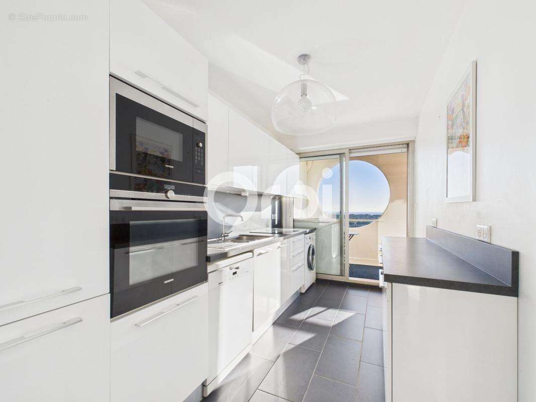 Appartement à MANDELIEU-LA-NAPOULE