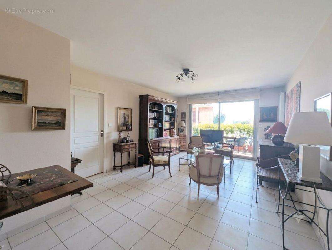 Appartement T4 - Centre-ville de Mâcon - photo 3