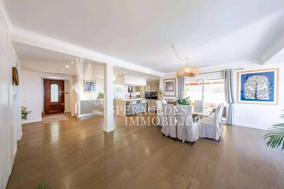 Maison à SPERACEDES