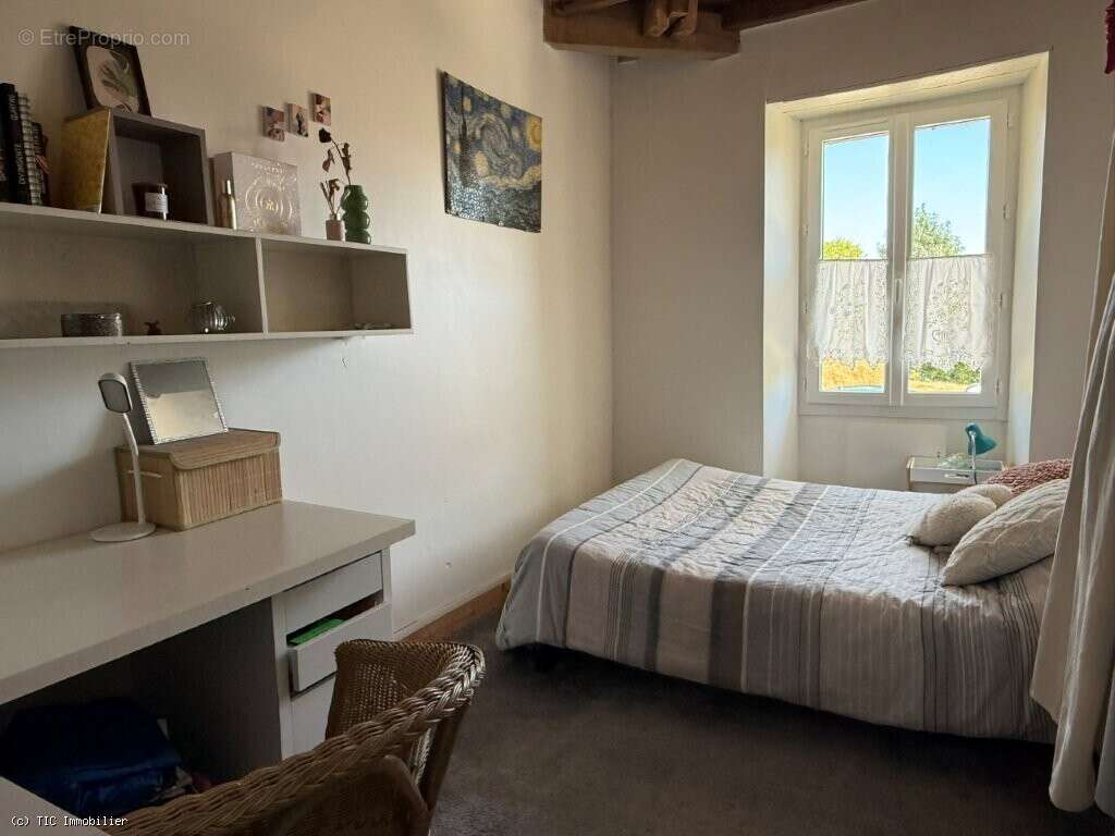 Maison à RUFFEC