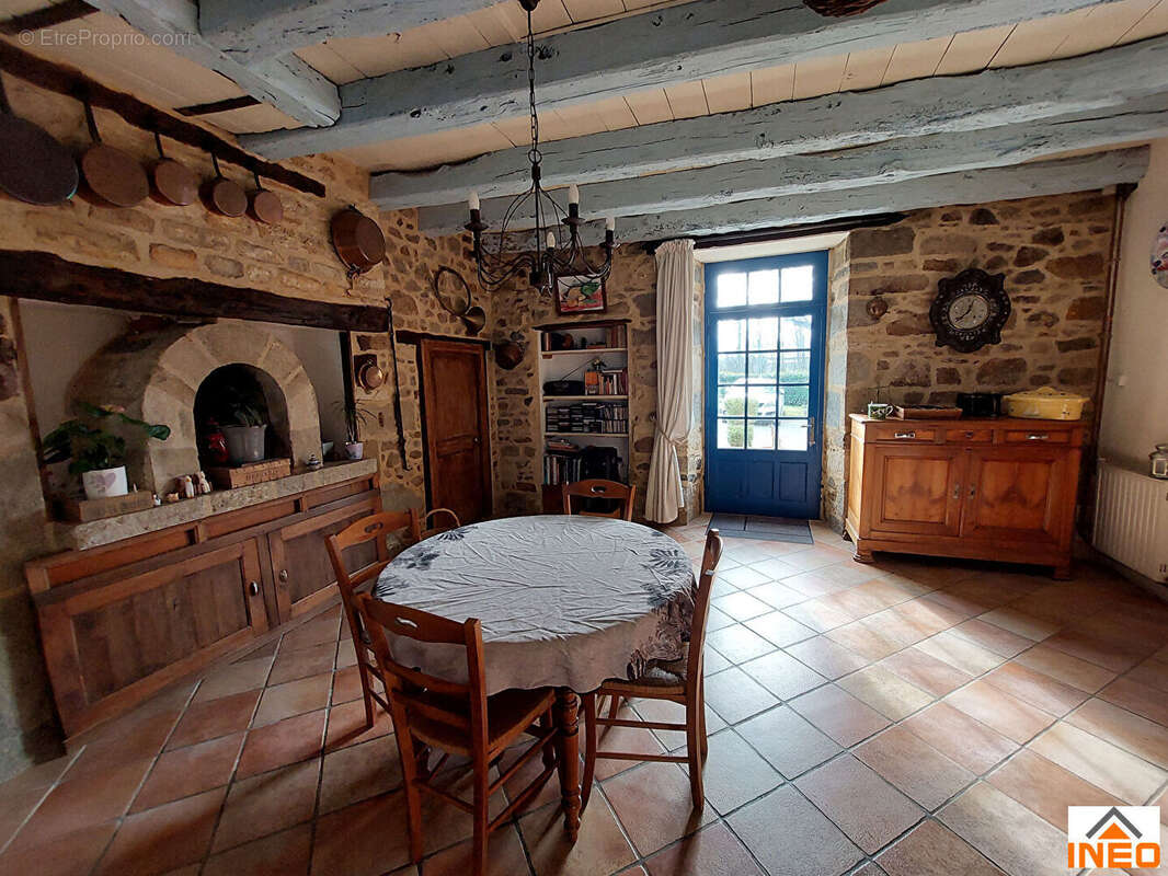 Maison à LA BAUSSAINE