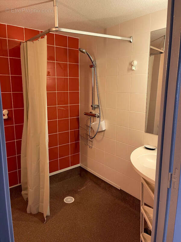 Charmant T1 meublé proche des Arènes, idéal investisseur - photo 4