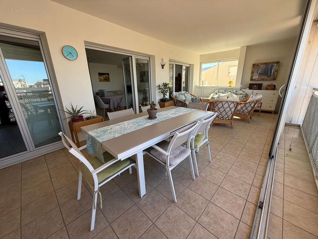 Appartement à MARSEILLE-8E