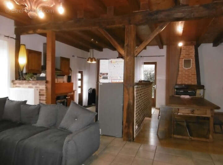 Maison à BLANZAC