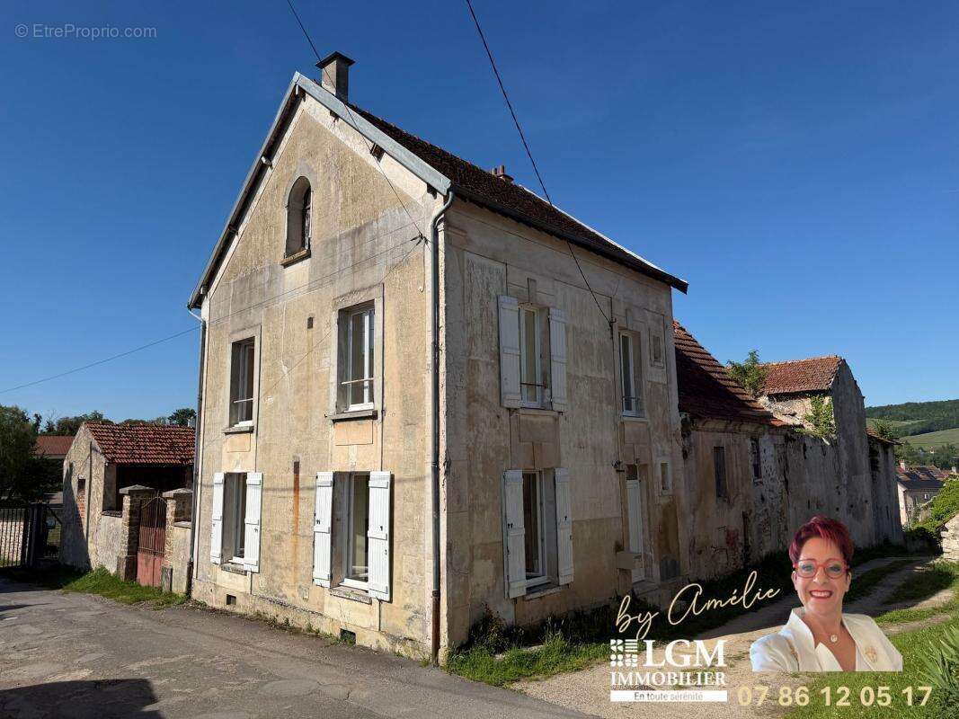 Crézancy – Maison de caractère 3 Chambres avec dépendances sur 784 m² - photo 14