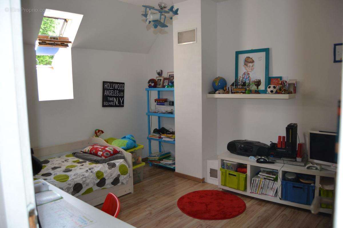 Maison 137 m² à Ossun  - photo 7