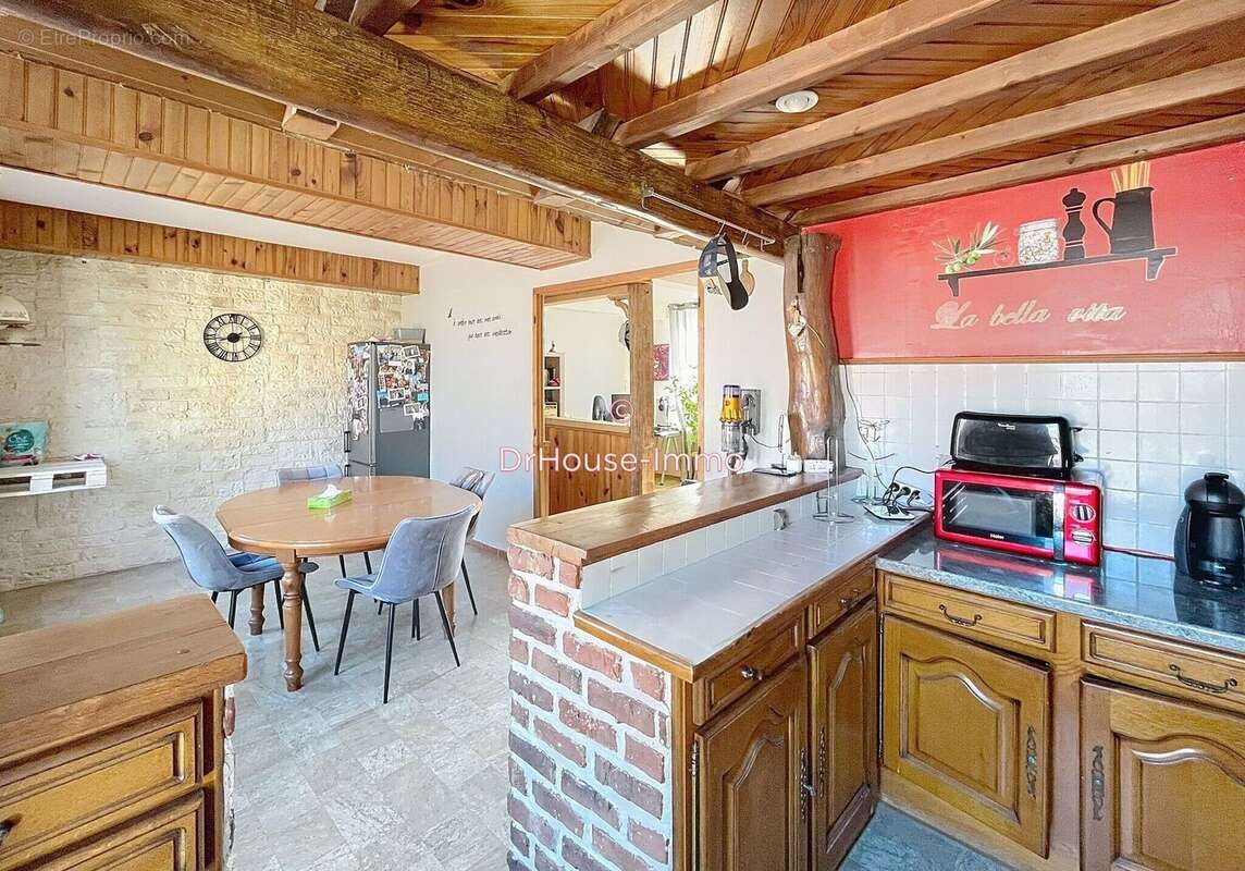 Maison 280 m² à Languevoisin-Quiquery  - photo 6