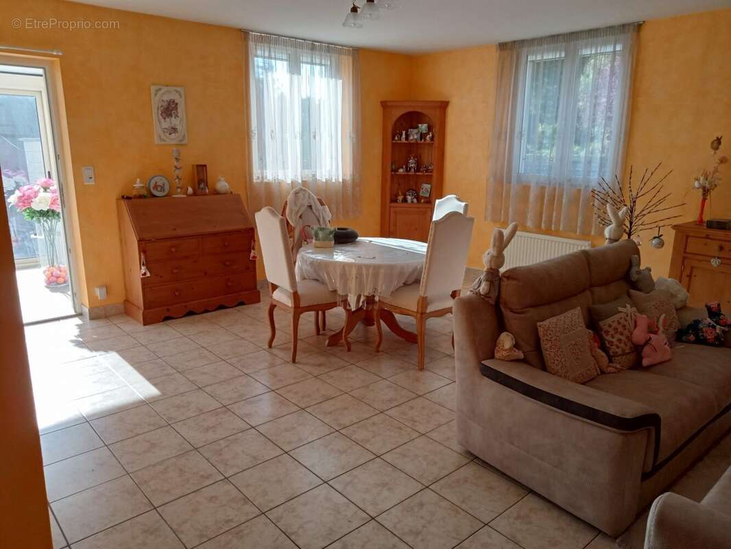 Maison à CERISY-BELLE-ETOILE