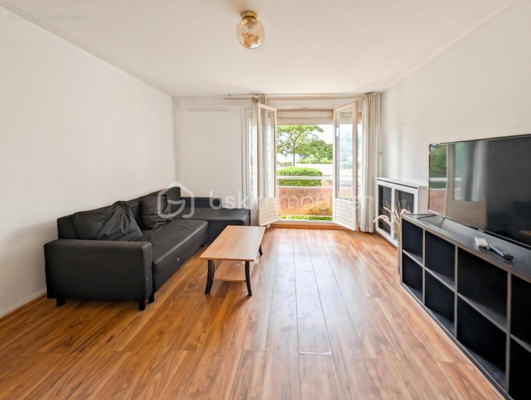 Appartement à ROSNY-SOUS-BOIS