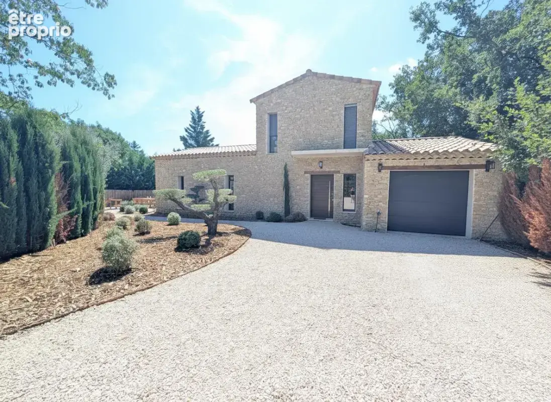 Gordes - Élégante maison contemporaine de 175 m² avec piscine - photo 17